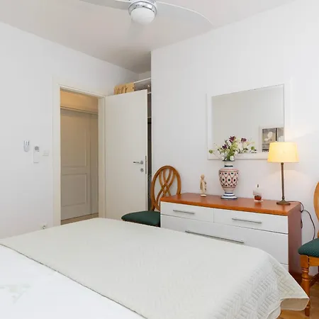Apartment Sonja Stomorska