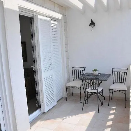 Apartment Sonja - 10m From