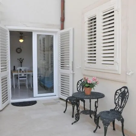 Apartment Sonja - 10m From *