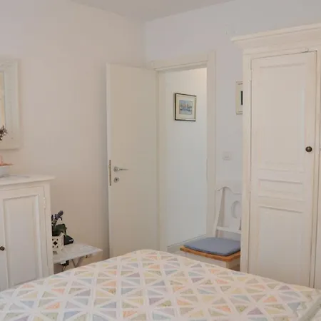 Apartment Sonja - 10m From