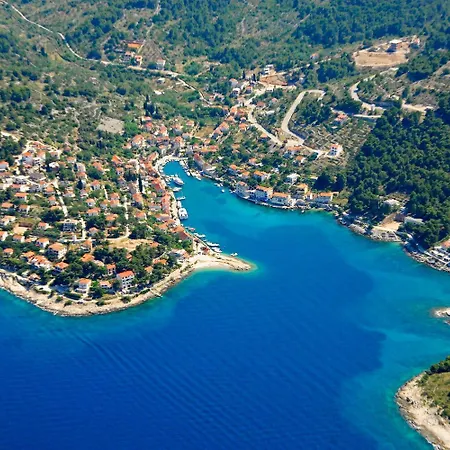 Apartment Sonja - 10m From Stomorska